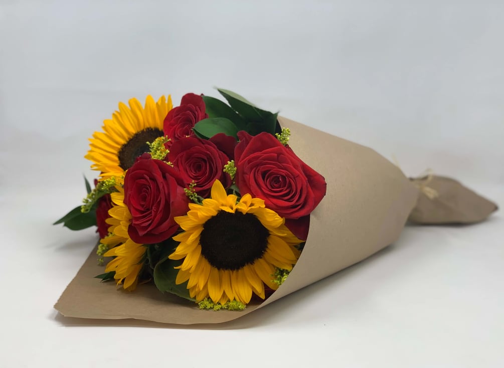 Sunflower and Rose in Bouquet