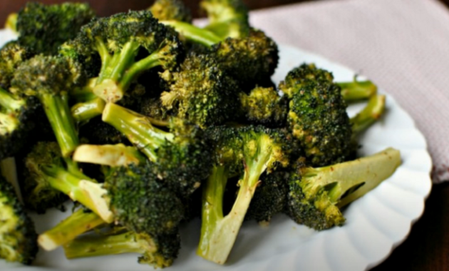 Black spots on broccoli, is that okay ?